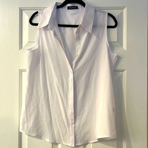 Atulewhi White Sleeveless To Size Medium